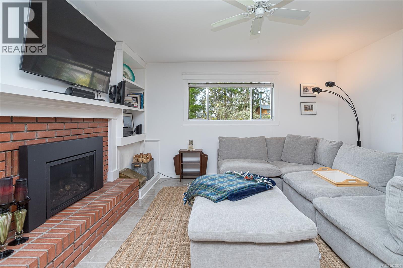  920 Woodhall Drive, Saanich