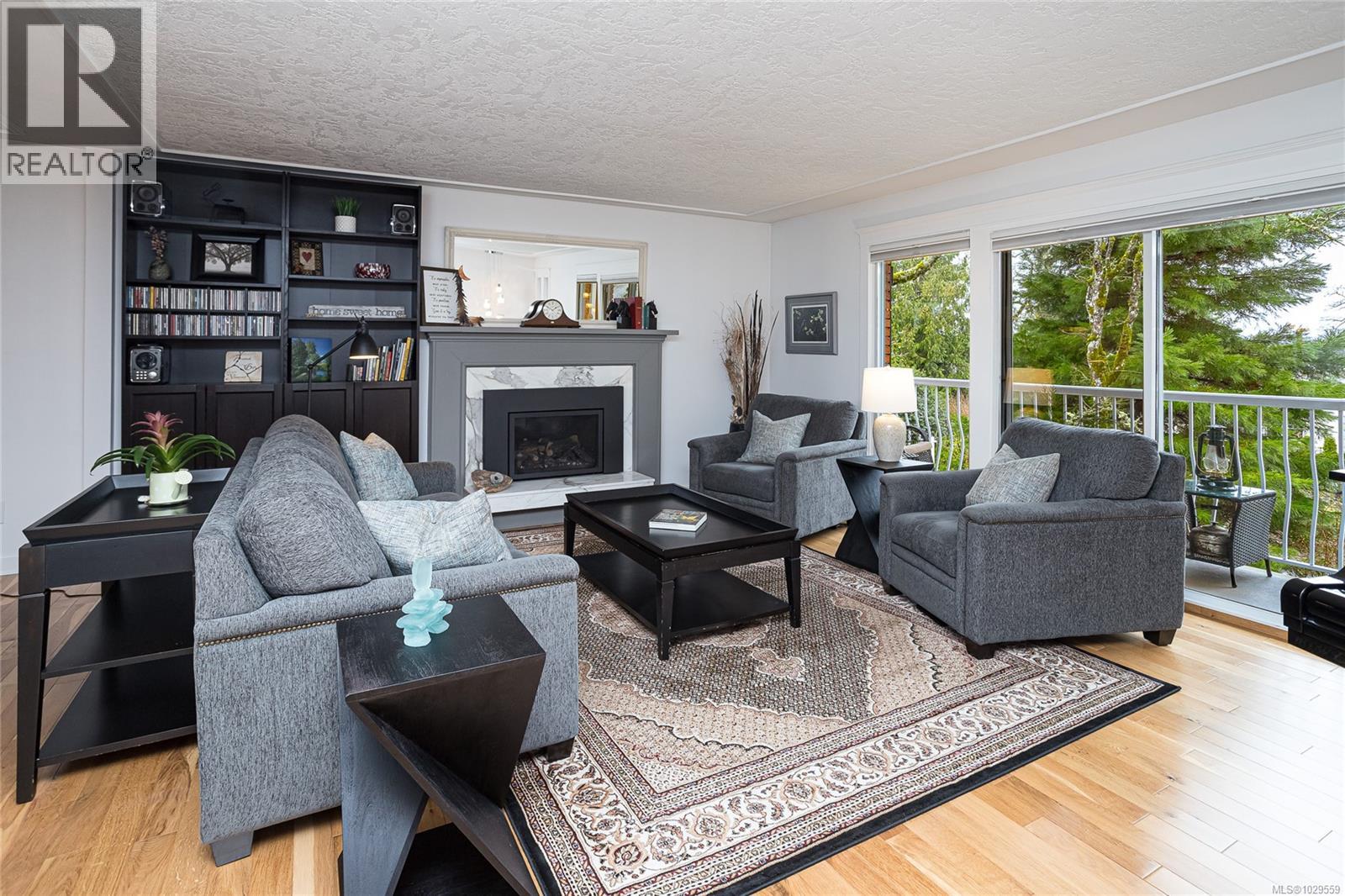  920 Woodhall Drive, Saanich
