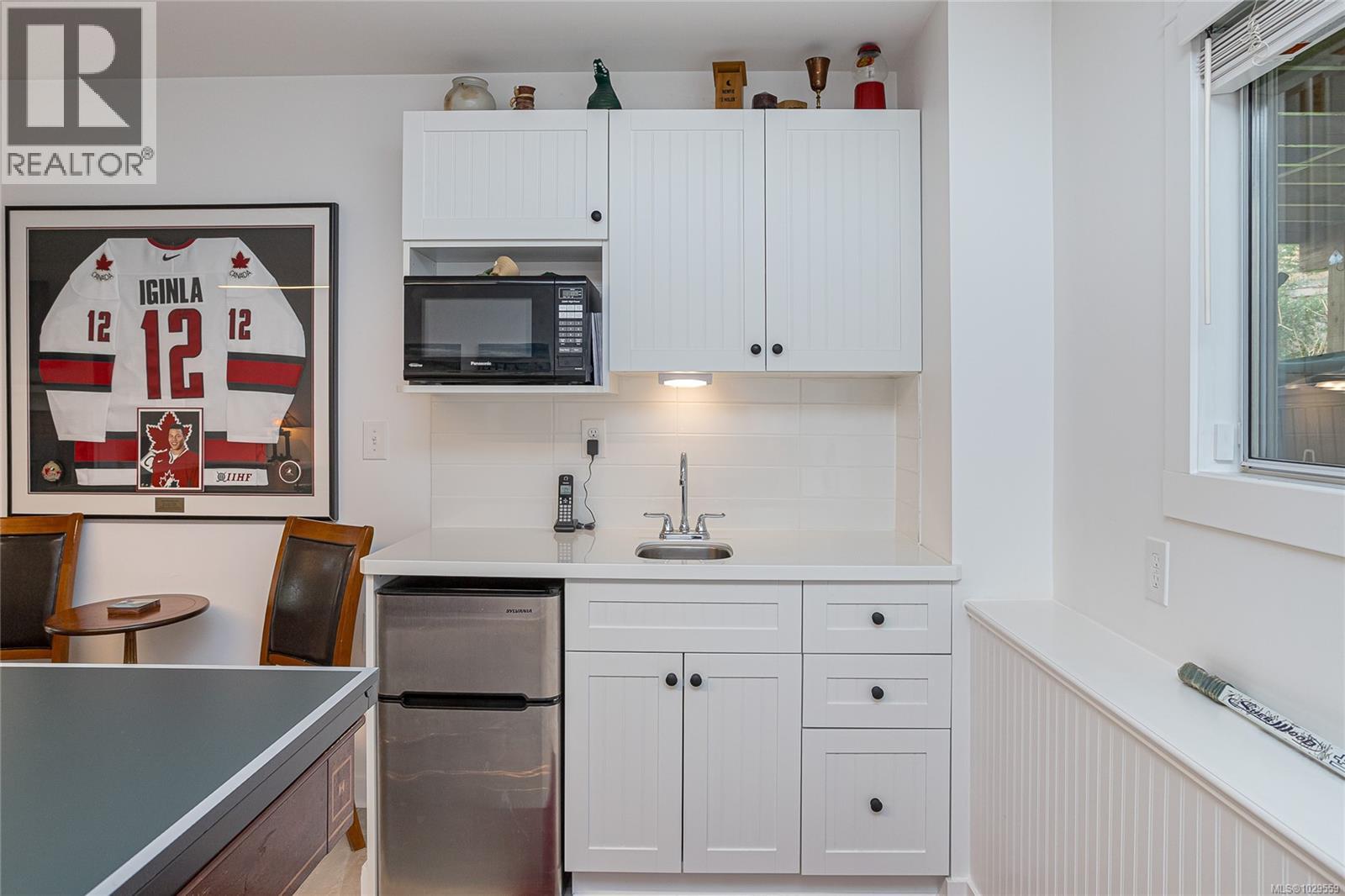  920 Woodhall Drive, Saanich