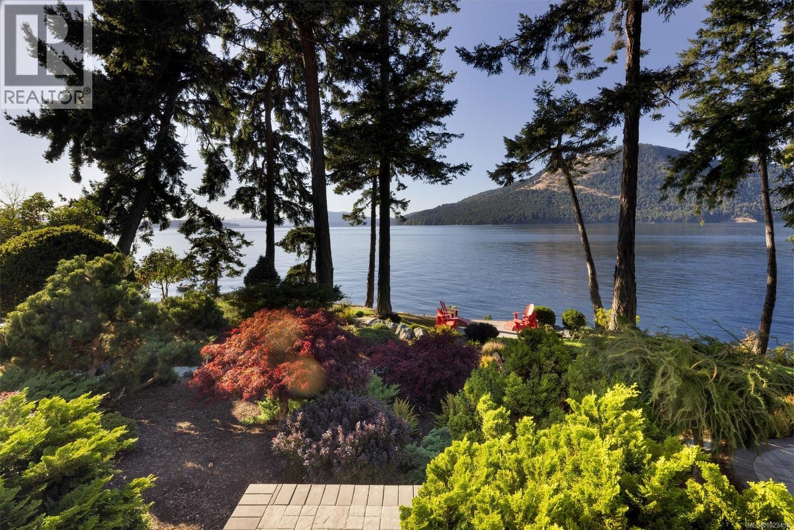 568 LANDS END RD - 37