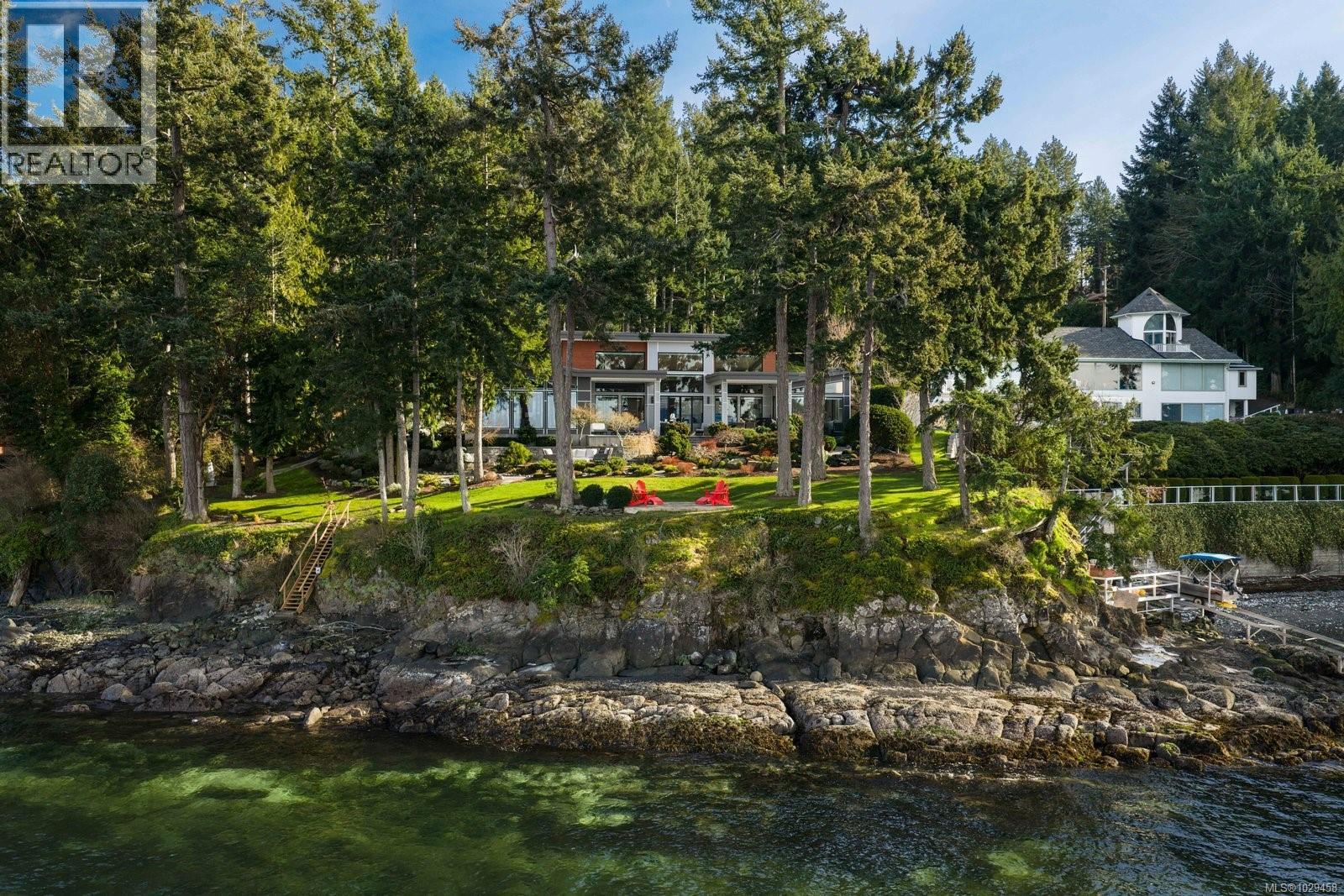 568 LANDS END RD - 41