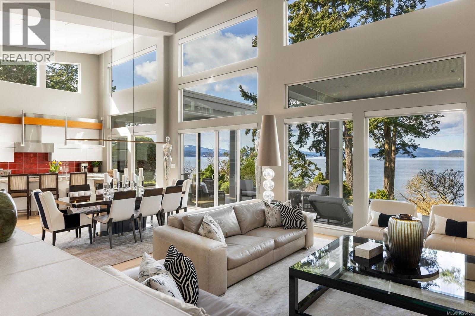 568 LANDS END RD - 6