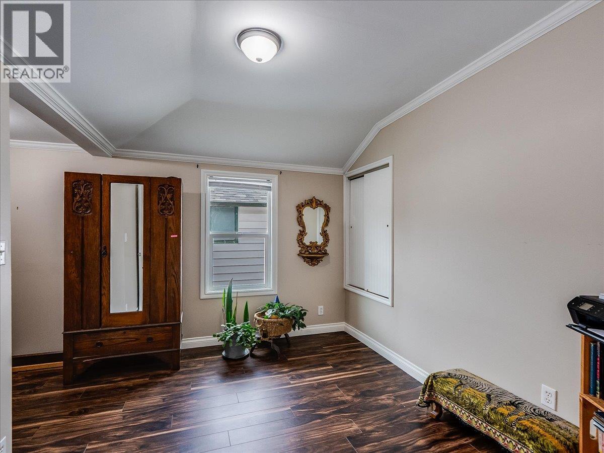 1767 Second Avenue, Trail