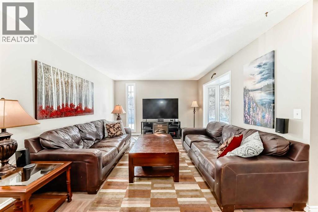 Single Family House Bungalow for Sale in  Midglen Way SE Midnapore Calgary 