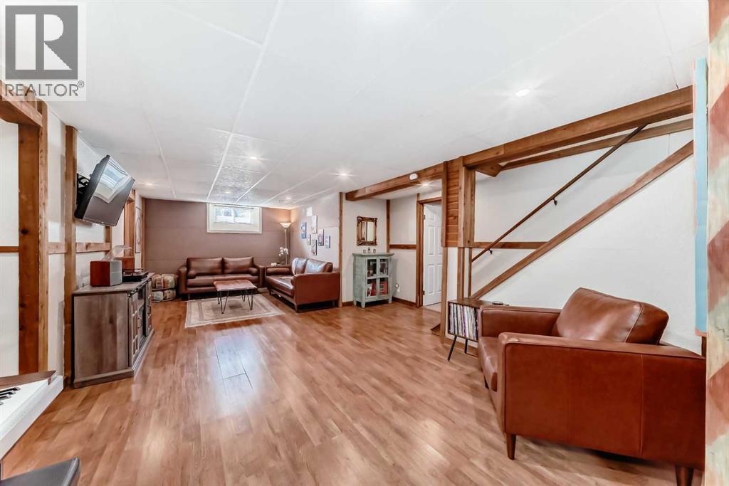 Single Family House Bungalow for Sale in  Midglen Way SE Midnapore Calgary 