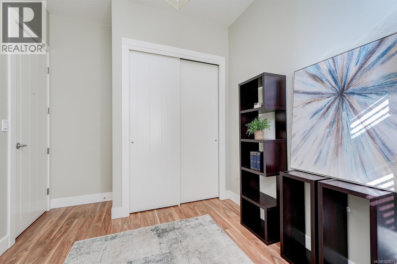 #134 3640 PROPELLER PL - 17