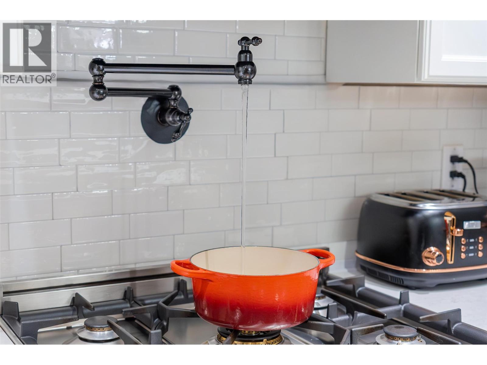 #29 1001 30 AVENUE - 20