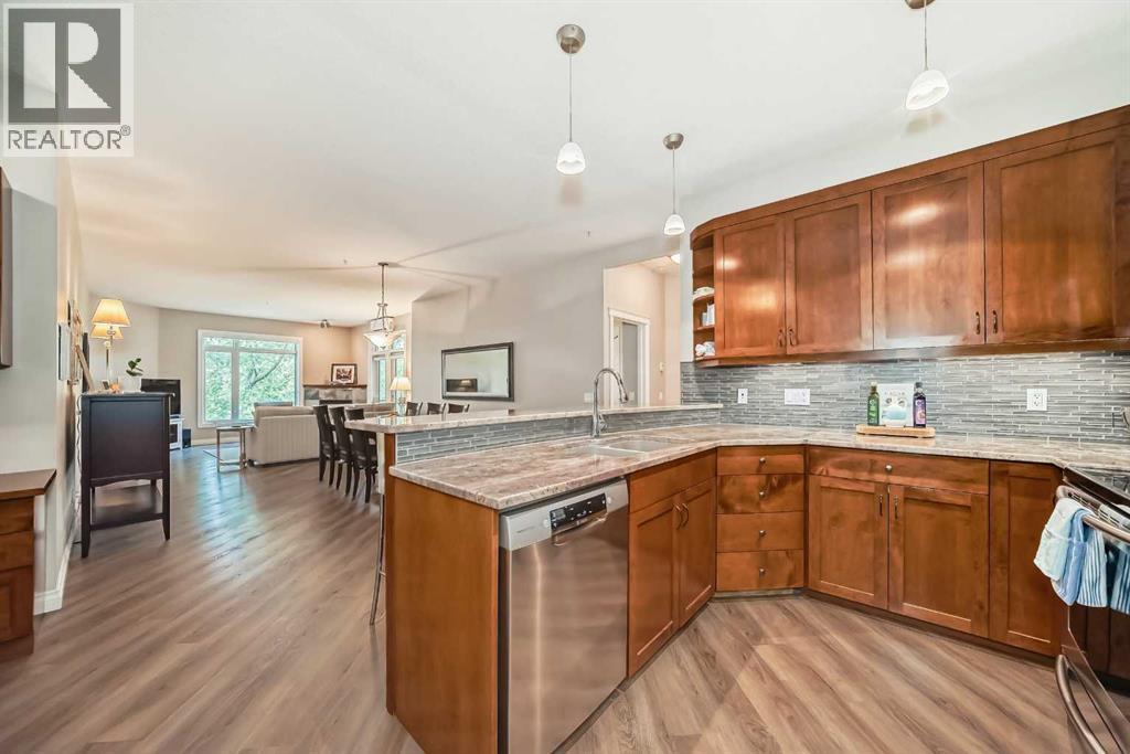 7204, 14 Hemlock Crescent SW, Calgary, Alberta