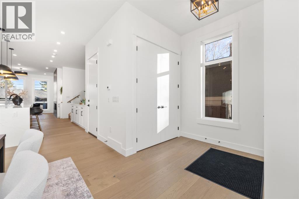 1444 43 Street SW, Calgary, Alberta