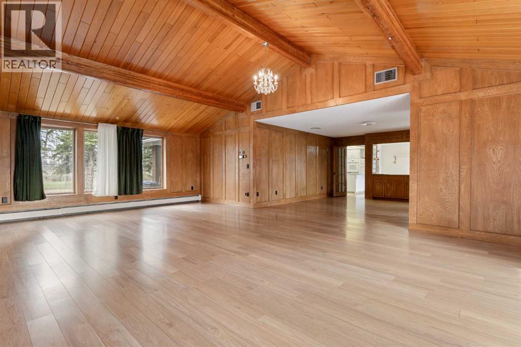 Single Family House Bungalow for Sale in  Shawnee Drive SW Shawnee Slopes Calgary 