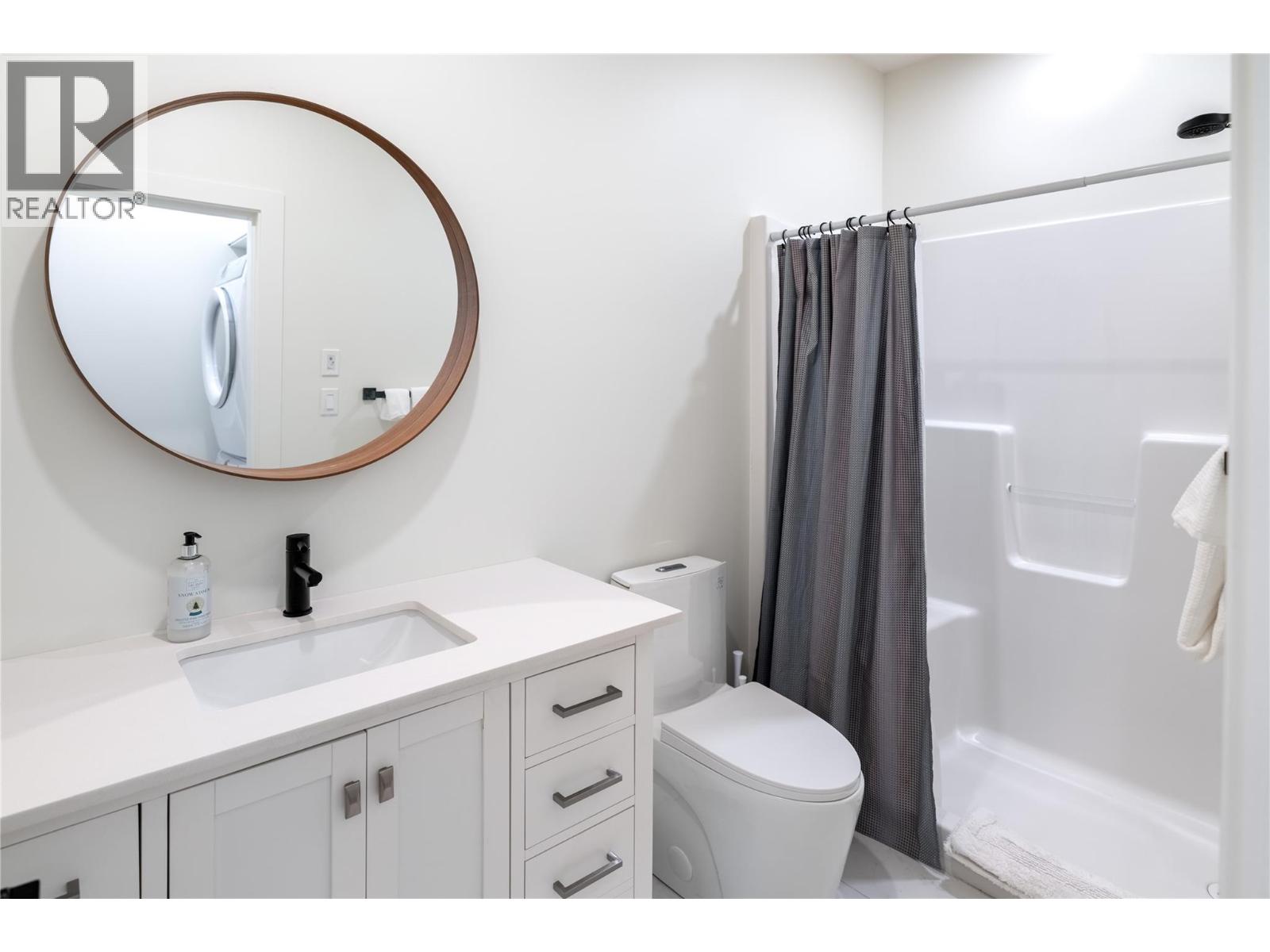  1435 Bear Creek Road, West Kelowna