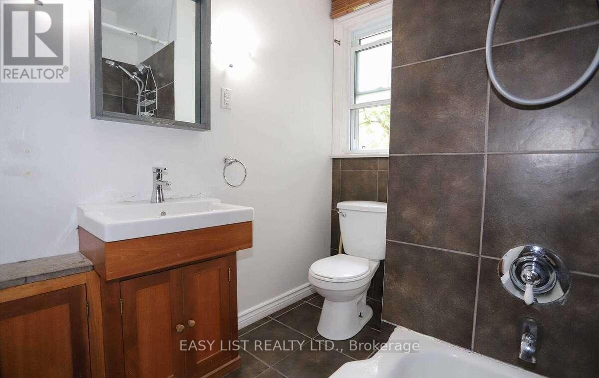 35 ANNDALE DRIVE - 28