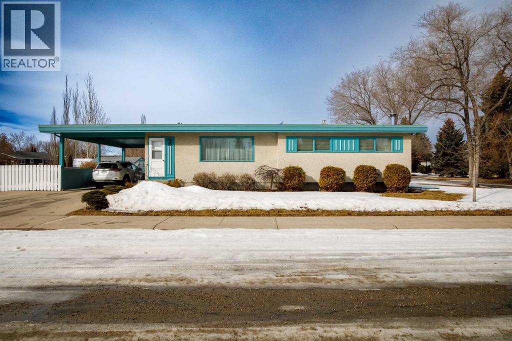 20 Macleod Close, Red Deer