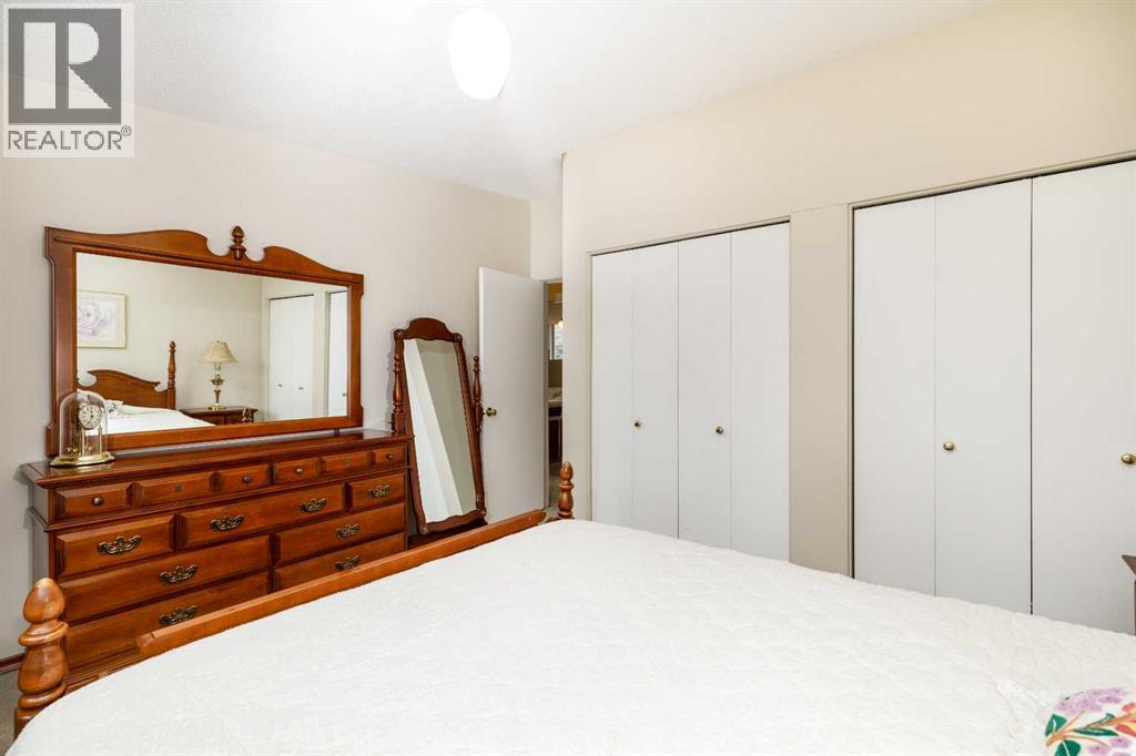 20 Macleod Close, Red Deer