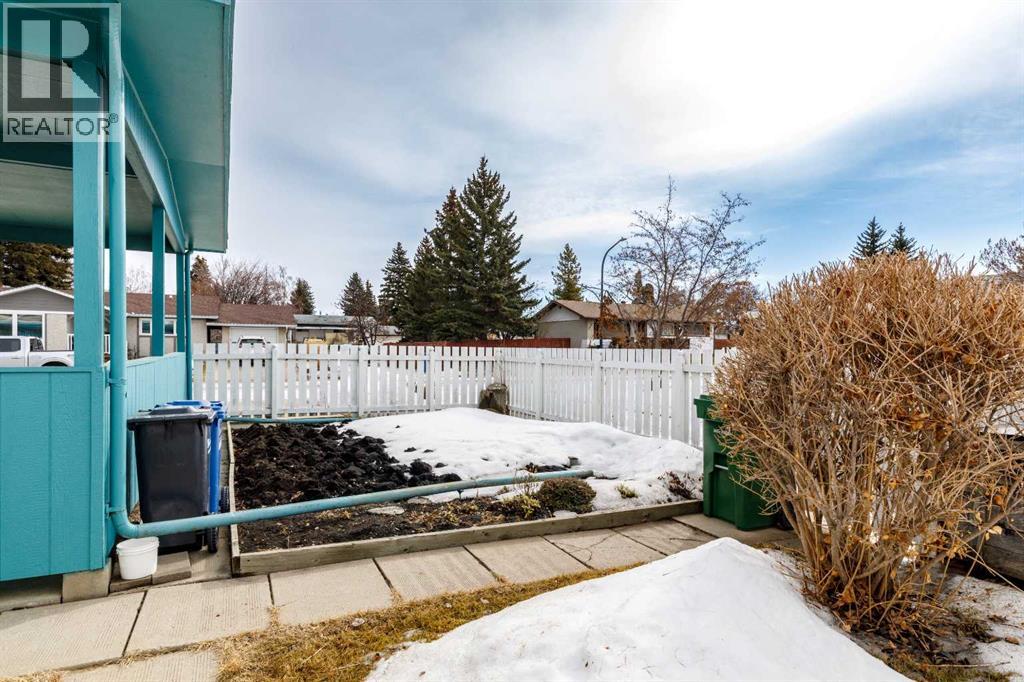 20 Macleod Close, Red Deer
