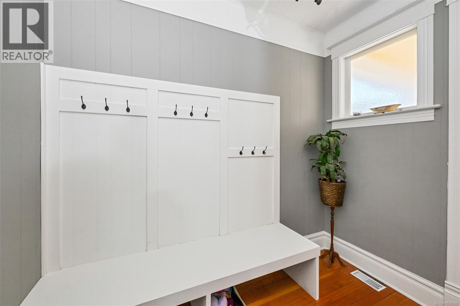 838 PRINCESS AVE - 4