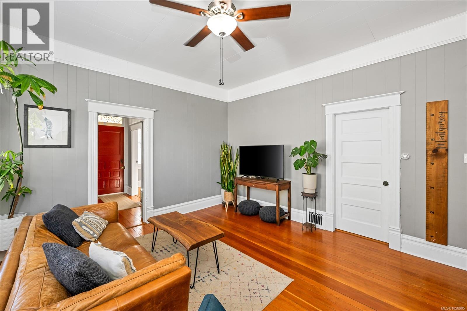 838 PRINCESS AVE - 6