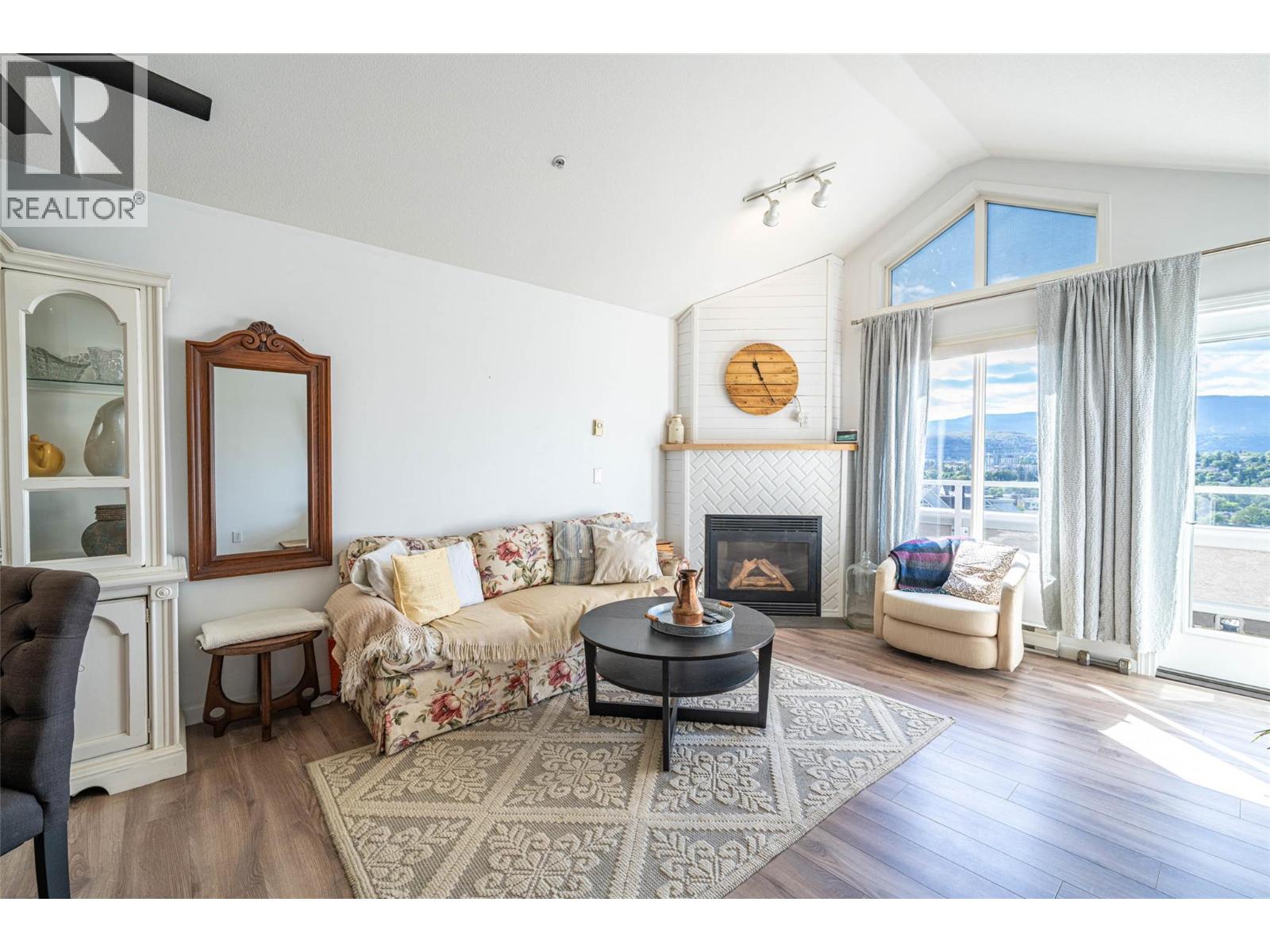 403 3320 Centennial Drive, Vernon