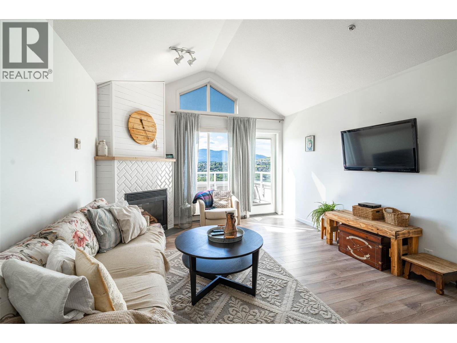 403 3320 Centennial Drive, Vernon