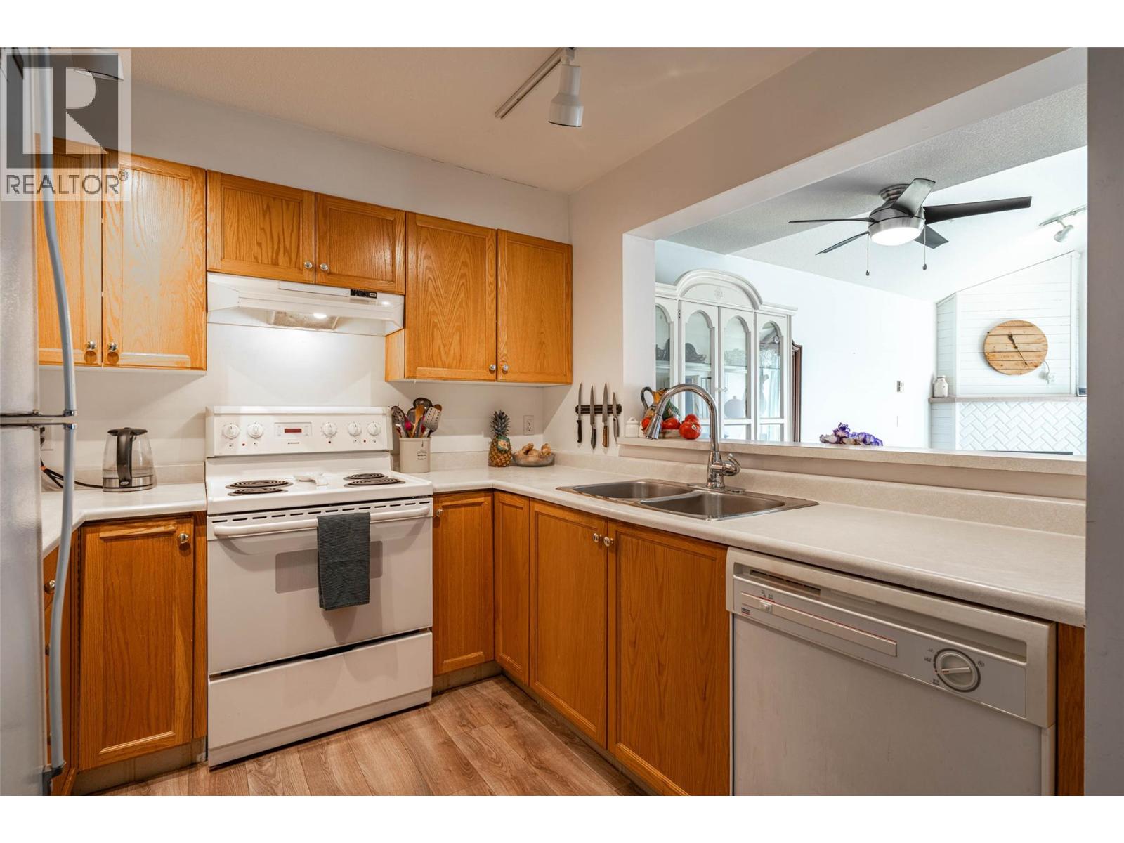 403 3320 Centennial Drive, Vernon