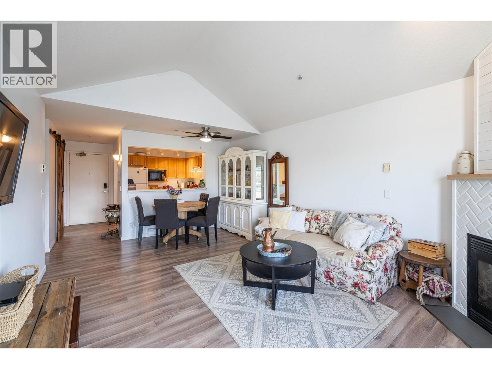 403 3320 Centennial Drive, Vernon