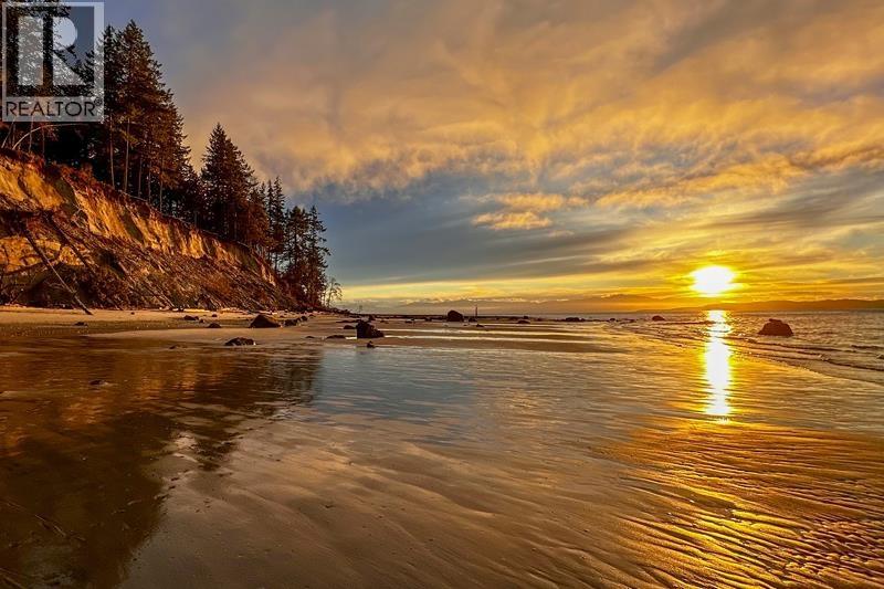 315 HAIRY ELBOW ROAD, Sechelt