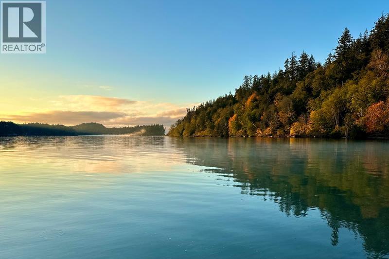 315 HAIRY ELBOW ROAD, Sechelt