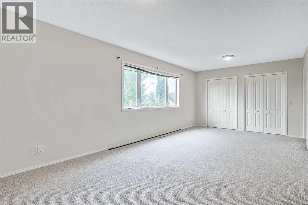 Single Family House for Sale in  Somerside Park SW Somerset Calgary 