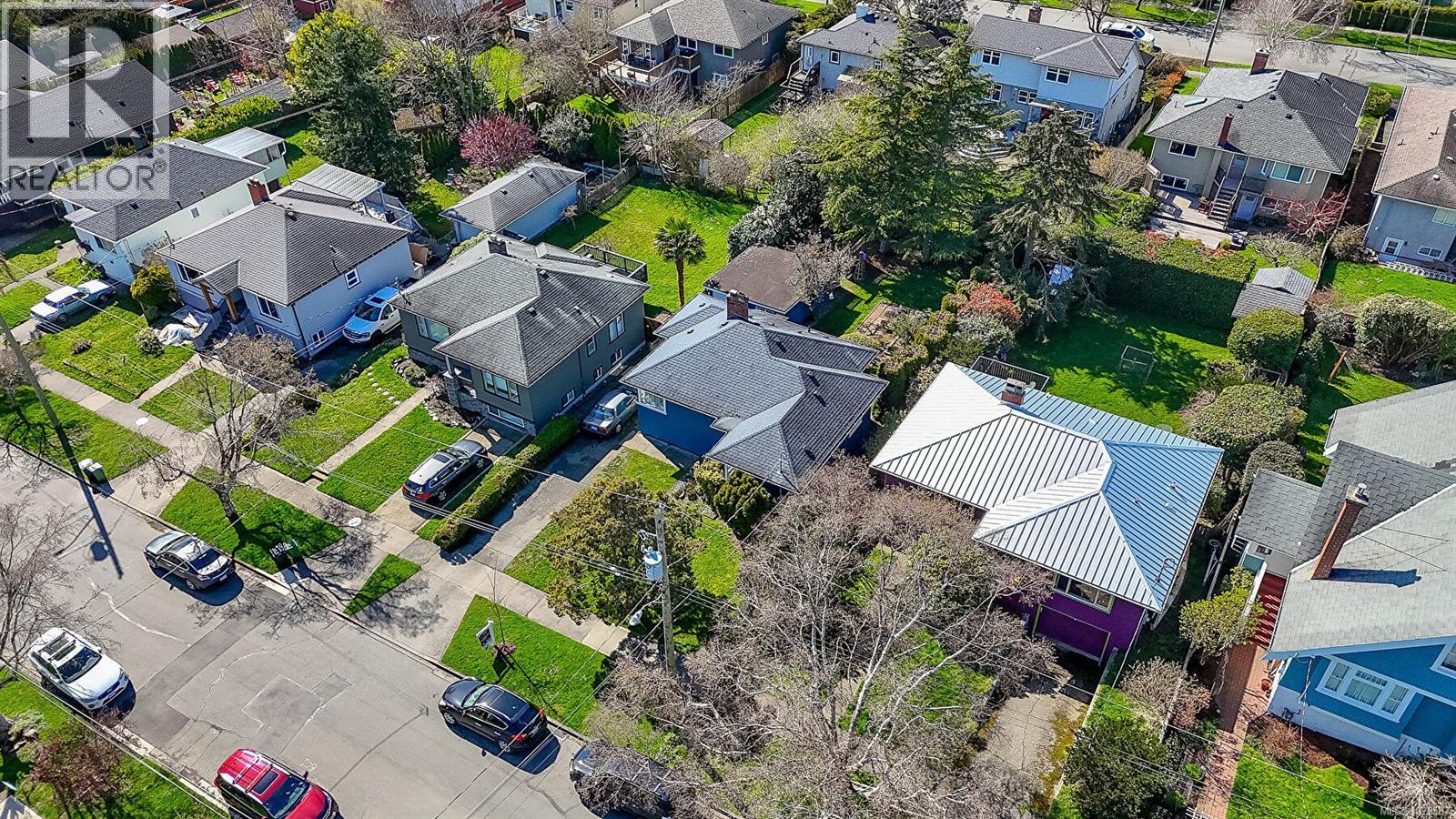  444 Stannard Avenue, Victoria