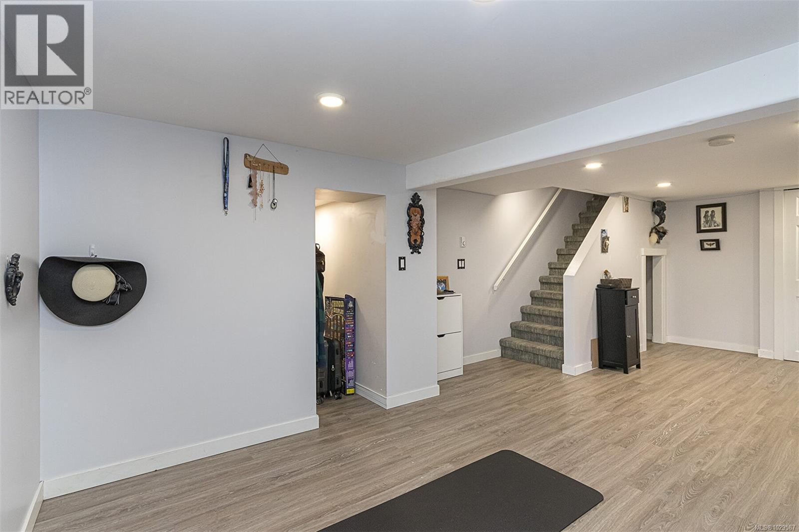  444 Stannard Avenue, Victoria