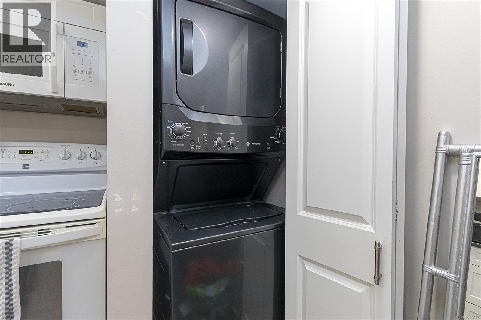 444 Stannard Ave - 28