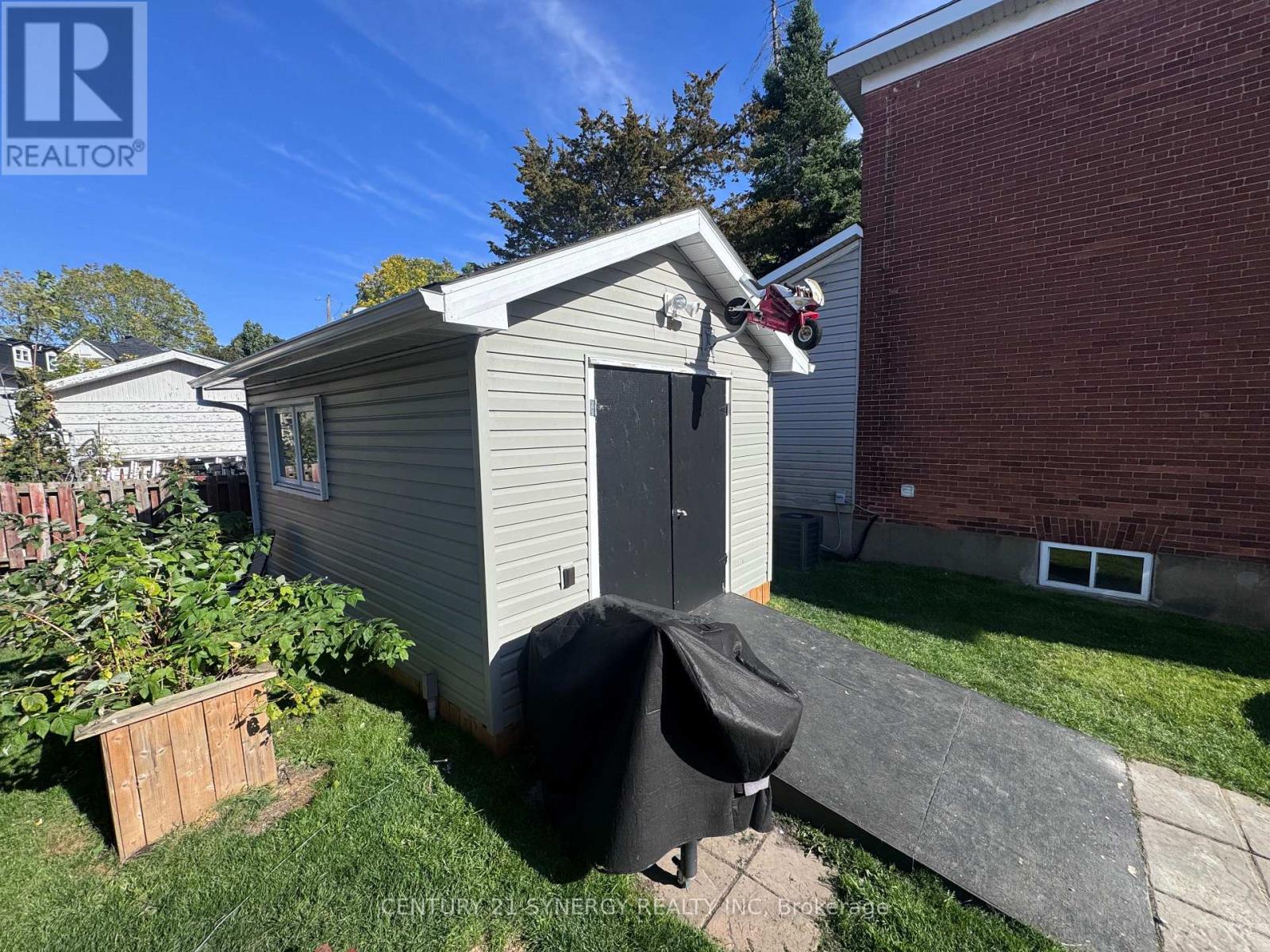 25 KENSINGTON AVENUE - 26