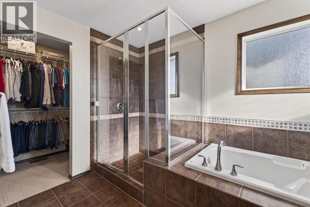 Single Family House for Sale in  Pantego Avenue NW Panorama Hills Calgary 