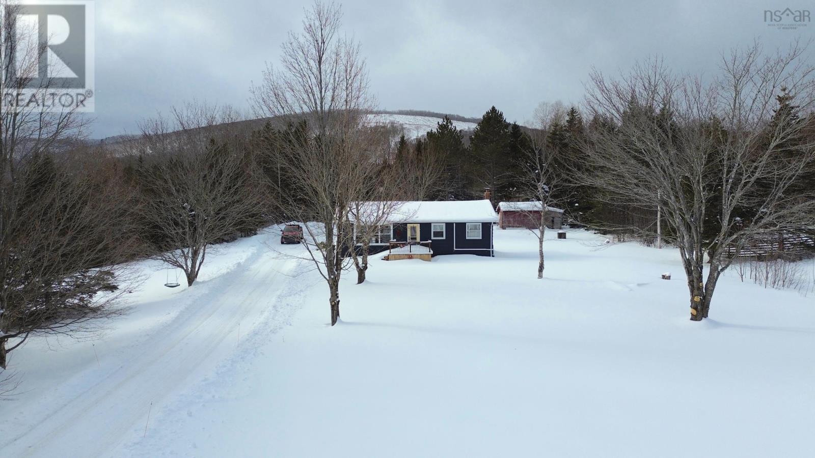 Single Family House Bungalow for Sale in   Highway Glendale 