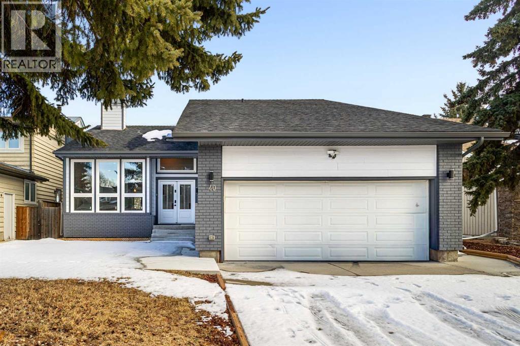 Single Family House for Sale in  Wood Crescent SW Woodlands Calgary 
