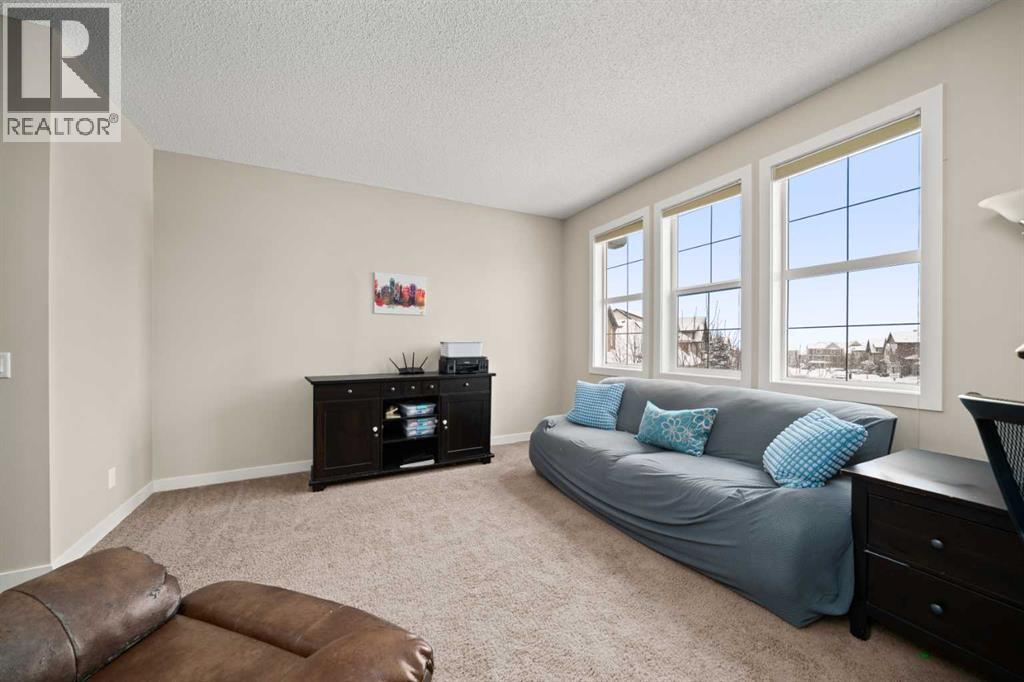 Single Family House for Sale in  Evansview Manor NW Evanston Calgary 