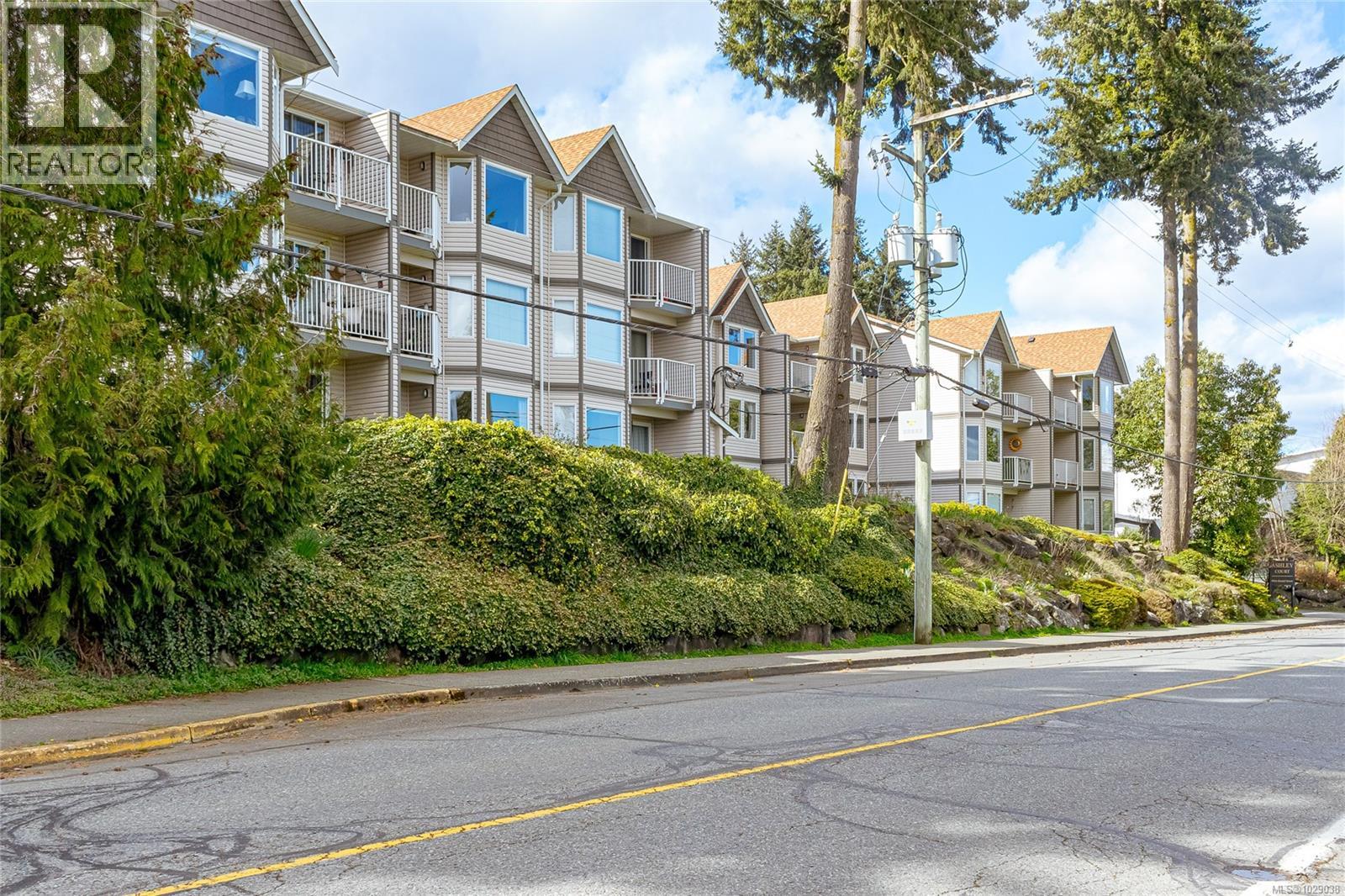 9916 Daniel St, Chemainus - Exteriors - Full Complex View - Photo 5