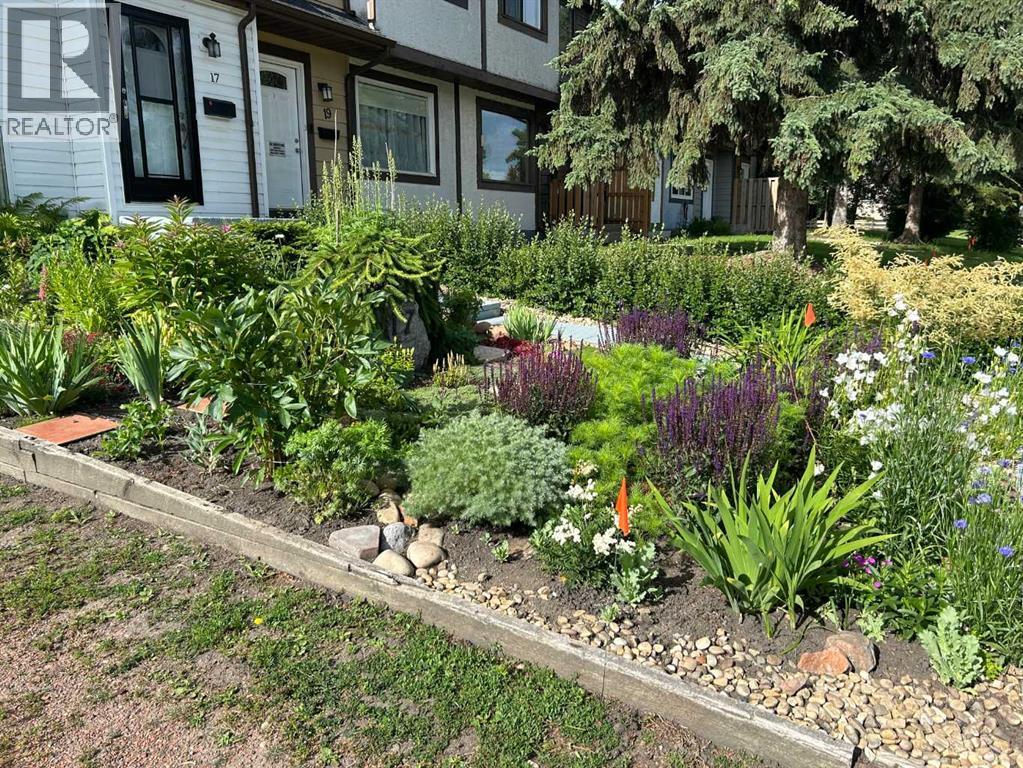 17 Boyce Street, Red Deer