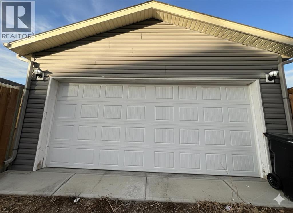 Single Family House for Sale in  Martinwood Road NE Martindale Calgary 