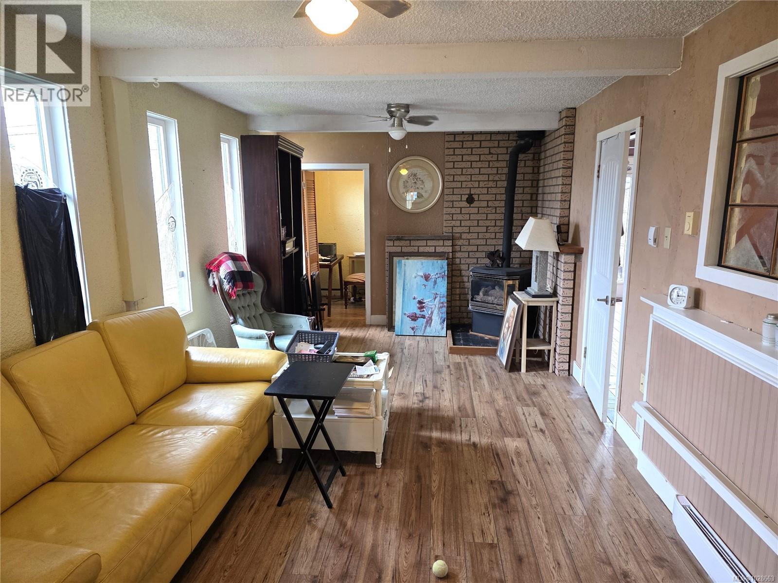 3039 5th Ave - 6