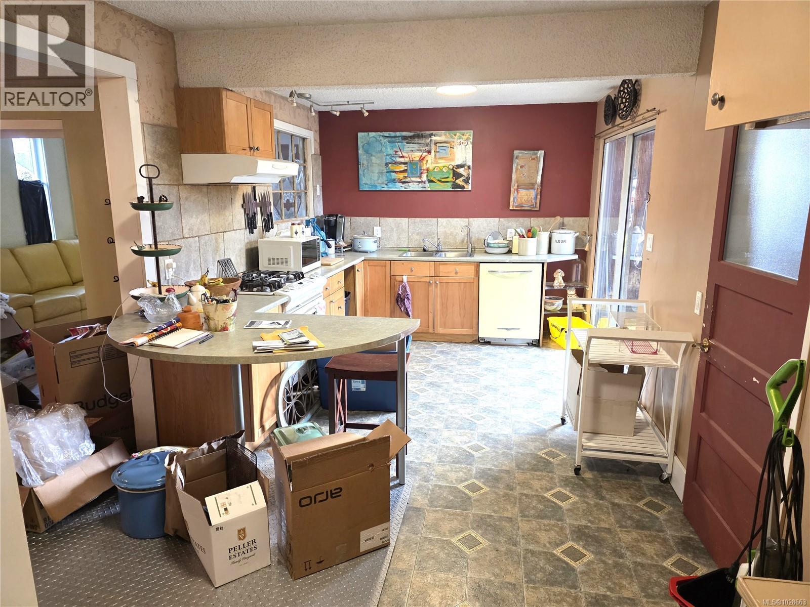 3039 5th Ave - 5
