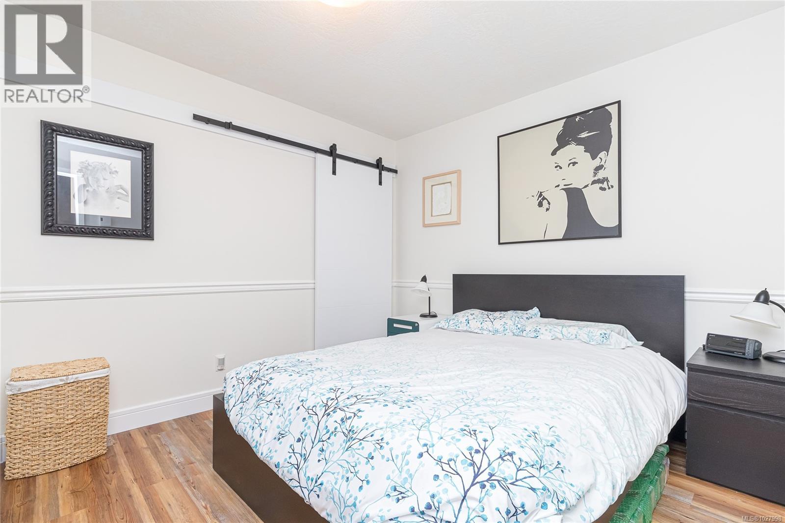 #14 5110 CORDOVA BAY RD - 4