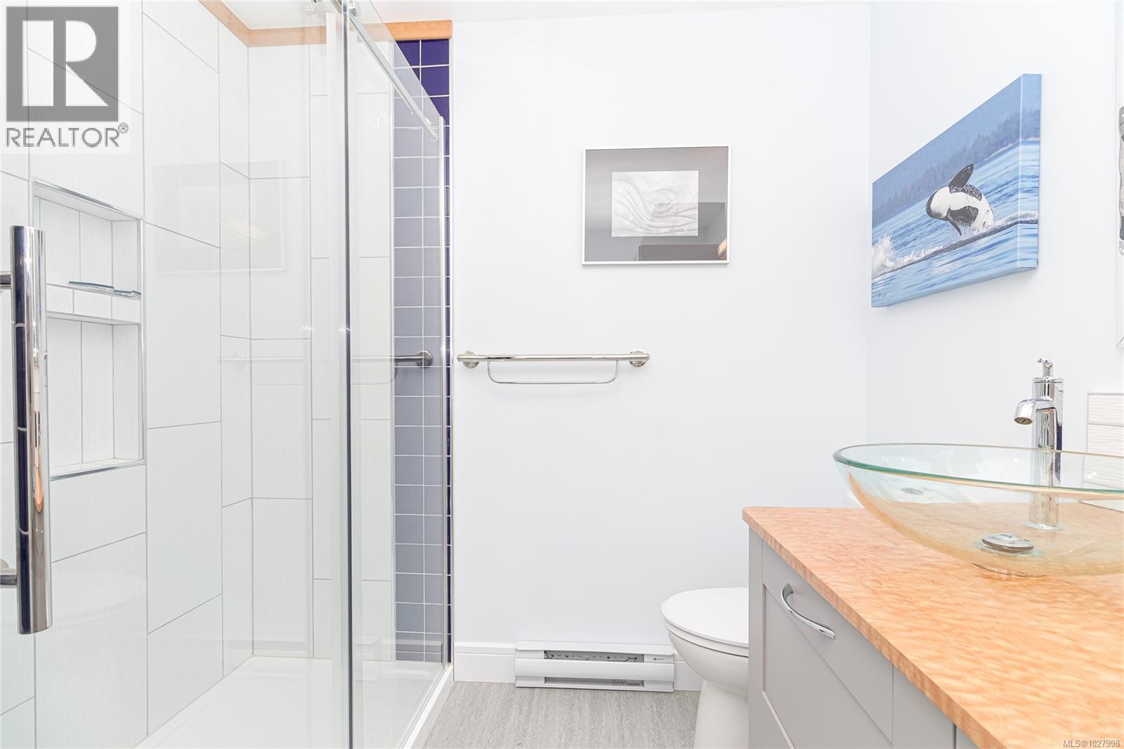 #14 5110 CORDOVA BAY RD - 18