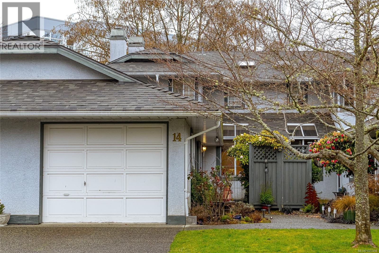 #14 5110 Cordova Bay Rd - 1