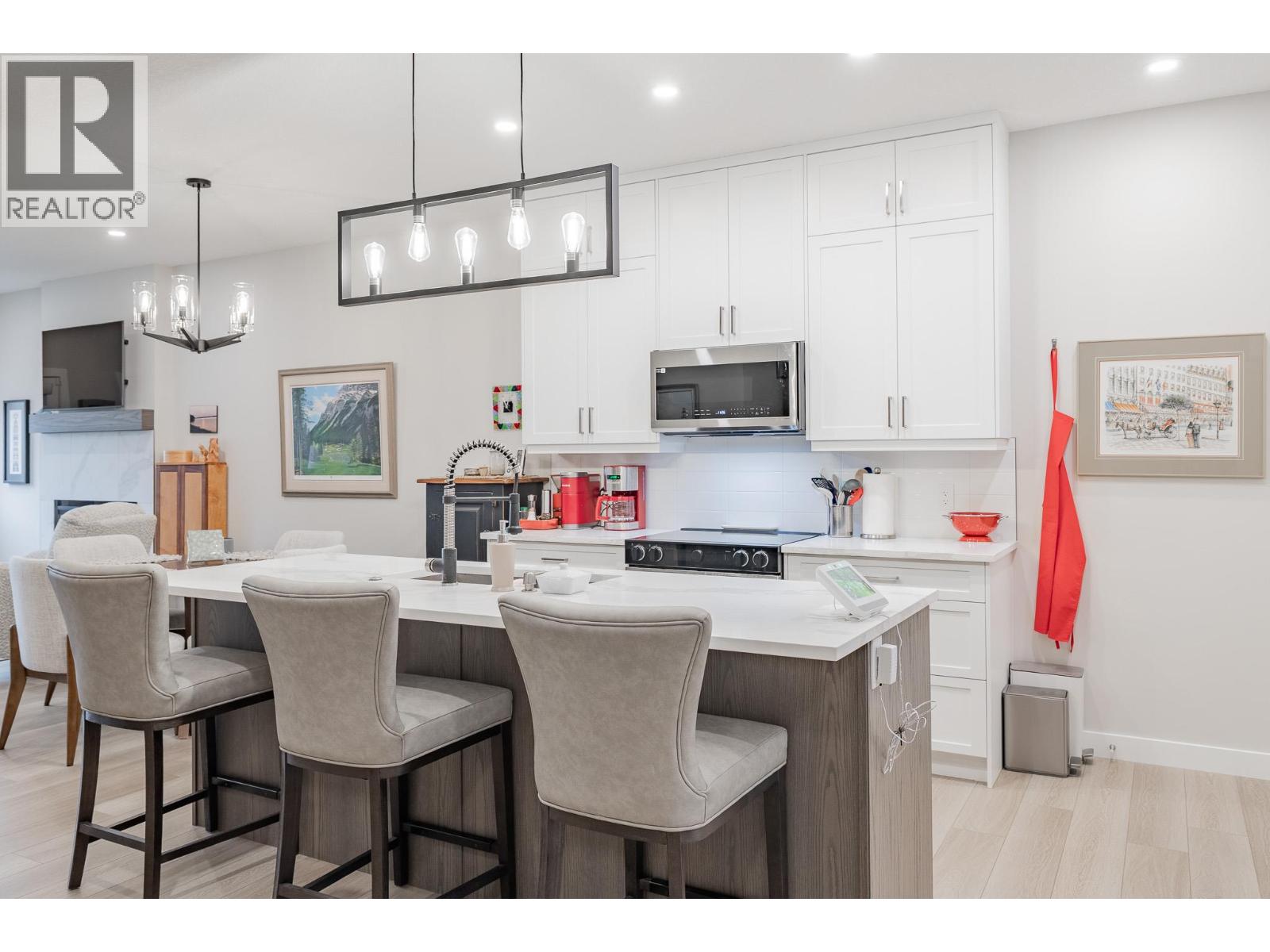 4820 Ridge Road Unit# 2, Radium Hot Springs