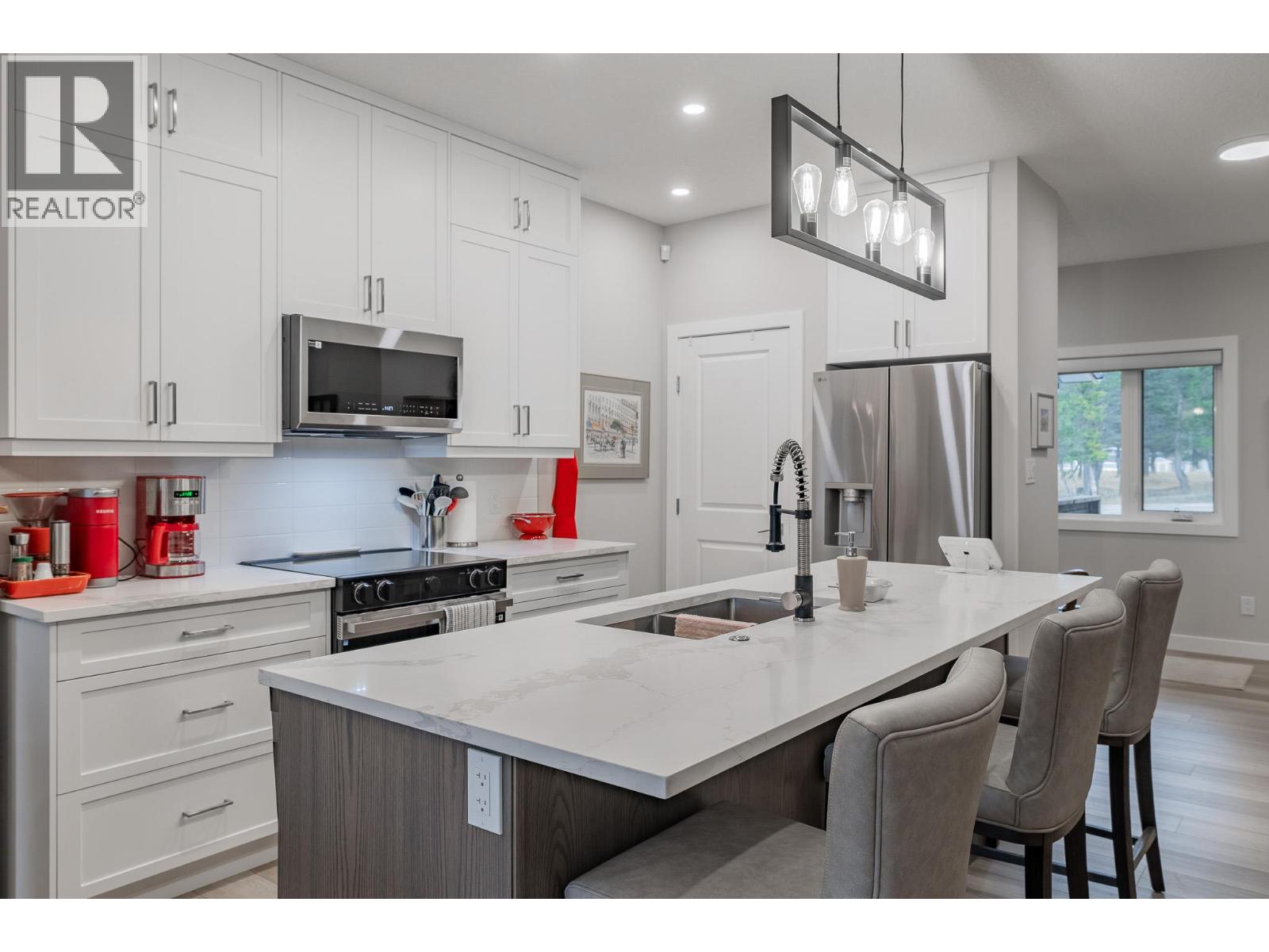 4820 Ridge Road Unit# 2, Radium Hot Springs