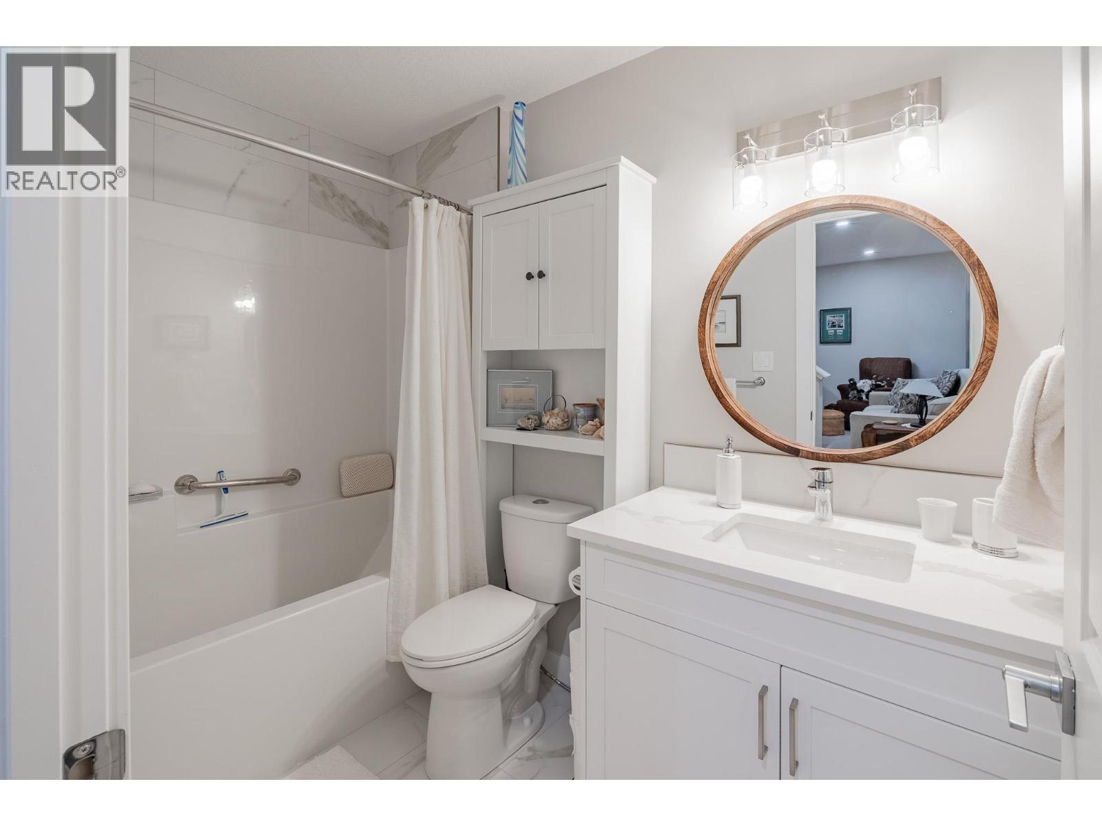 4820 Ridge Road Unit# 2, Radium Hot Springs