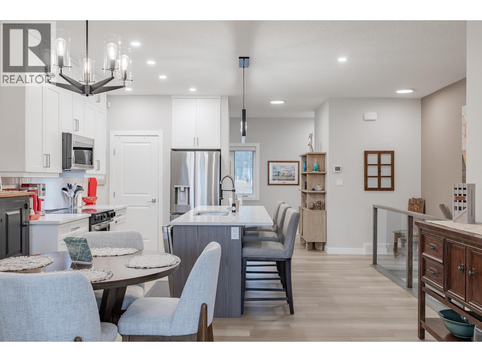 4820 Ridge Road Unit# 2, Radium Hot Springs