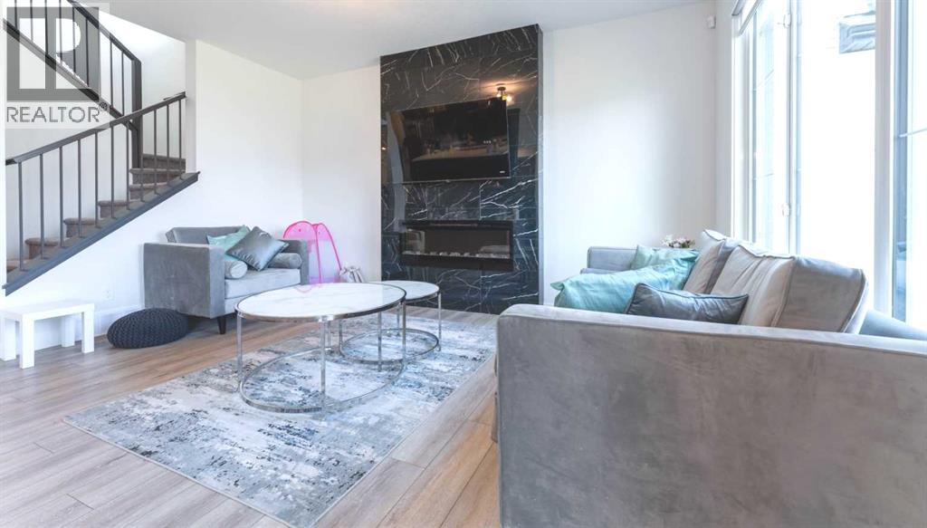 Single Family House for Sale in  Lewiston Drive NE Lewisburg Calgary 