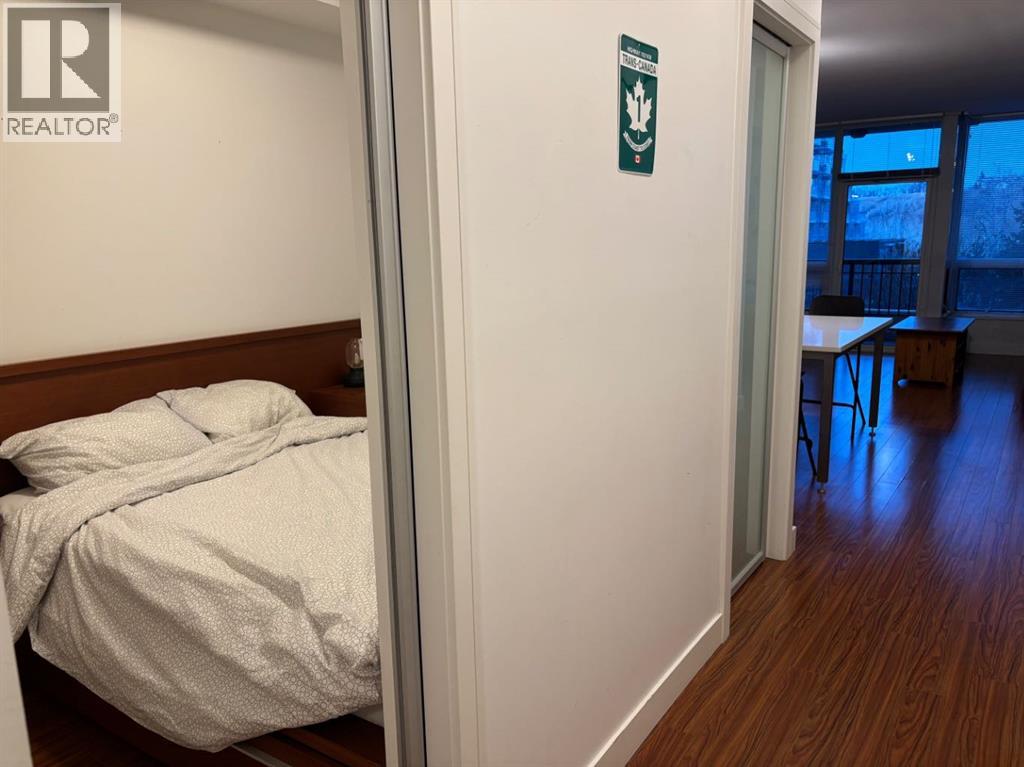 Single Family House for Sale in   Riverfront Avenue SW Chinatown Calgary 